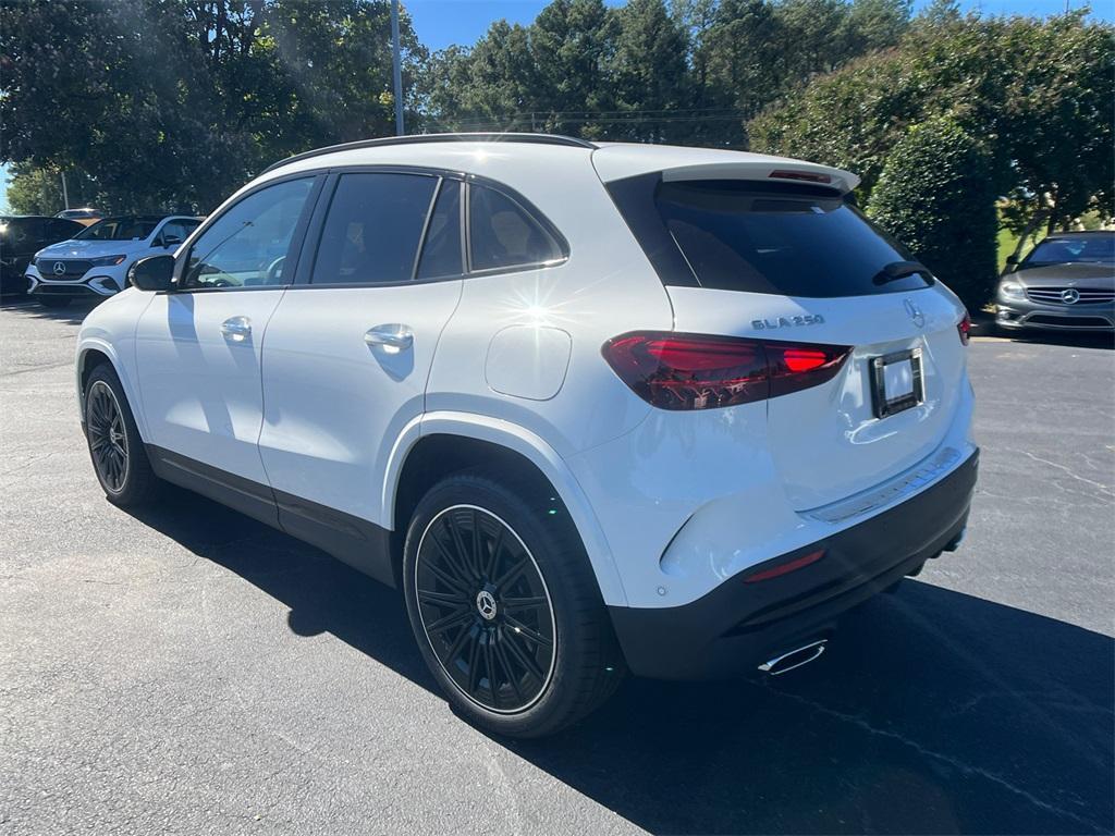 new 2025 Mercedes-Benz GLA 250 car, priced at $56,190