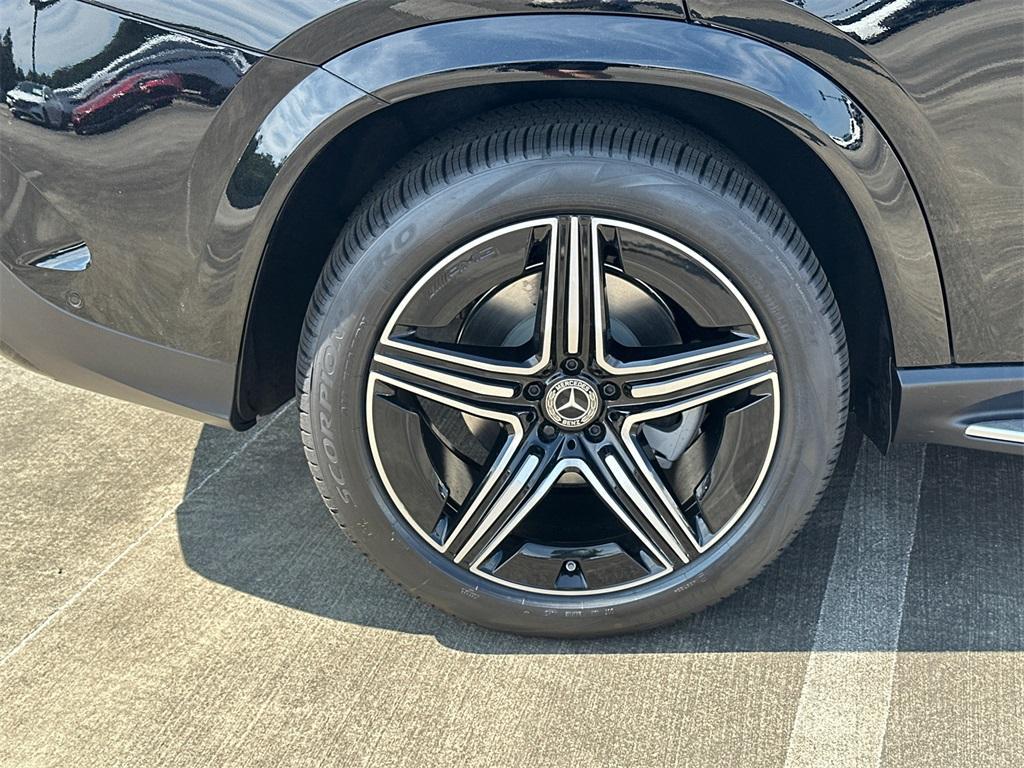 new 2026 Mercedes-Benz GLE 450 car, priced at $88,350