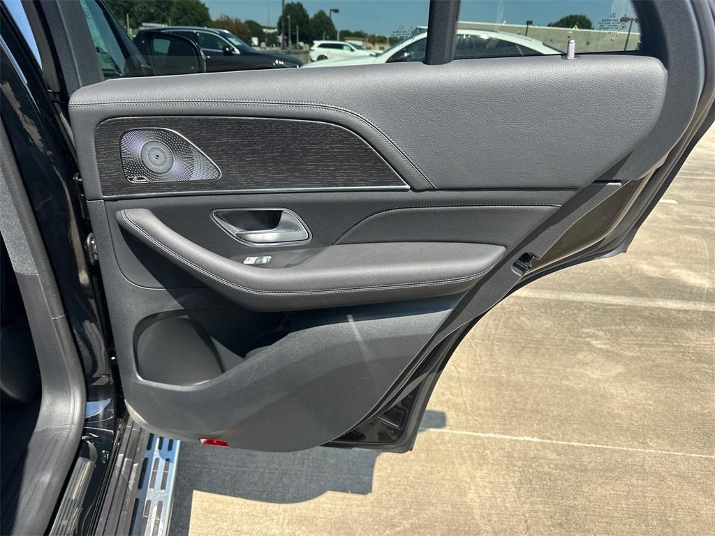new 2026 Mercedes-Benz GLE 450 car, priced at $88,350