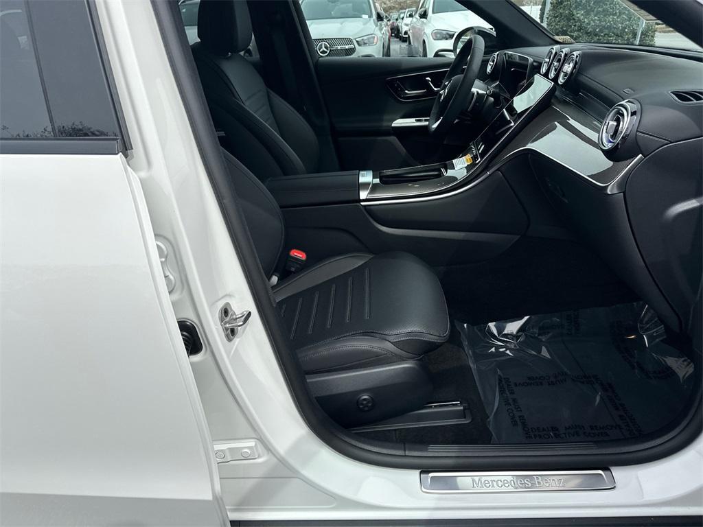 new 2025 Mercedes-Benz GLC 350e car, priced at $69,930