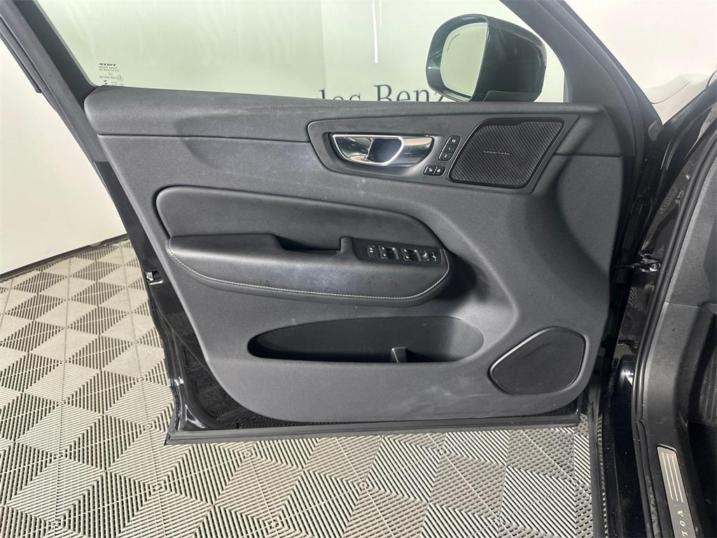 used 2019 Volvo XC60 car, priced at $21,346