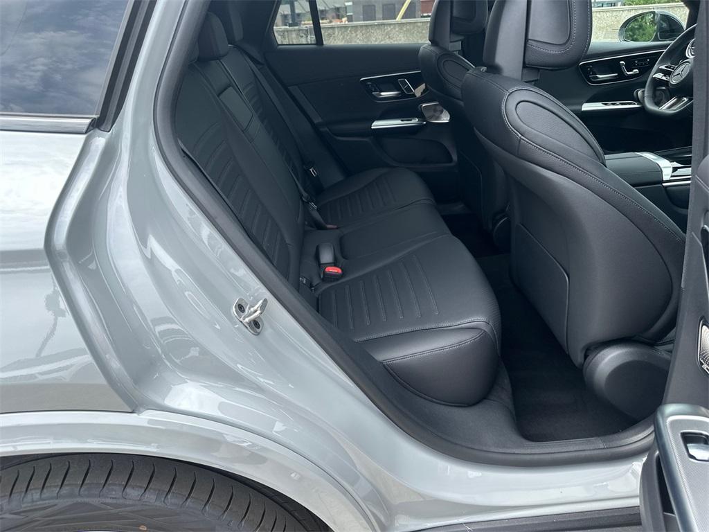 new 2025 Mercedes-Benz GLC 300 car, priced at $62,010