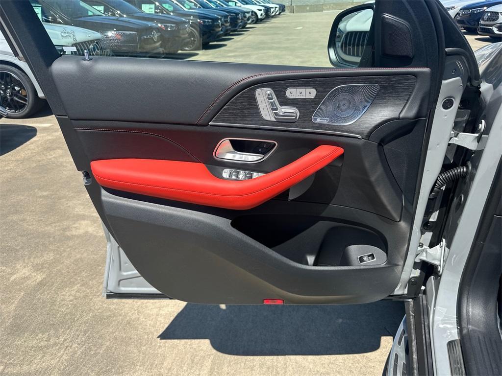 new 2025 Mercedes-Benz AMG GLE 53 car, priced at $104,820