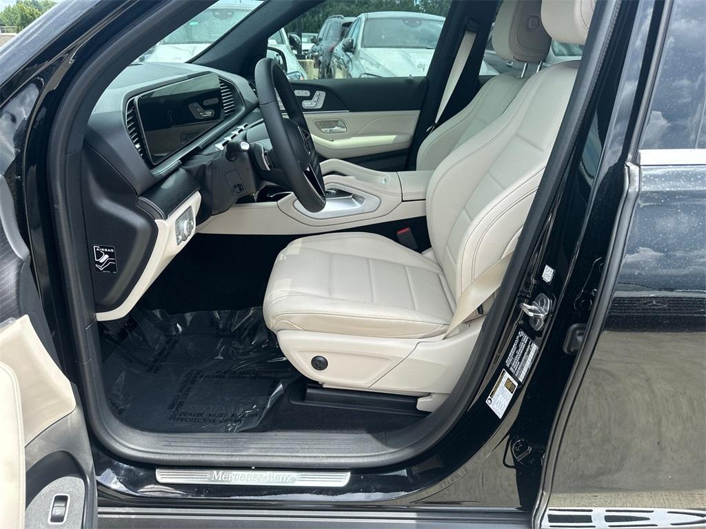 new 2025 Mercedes-Benz GLE 350 car, priced at $68,895