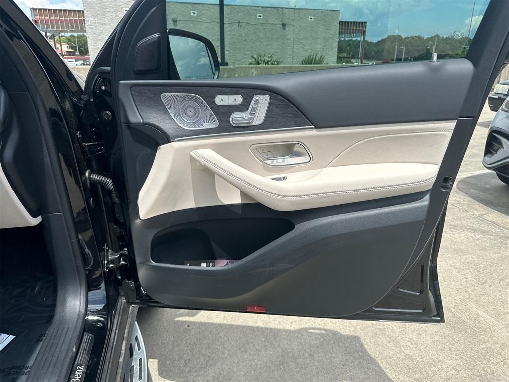 new 2025 Mercedes-Benz GLE 350 car, priced at $68,895