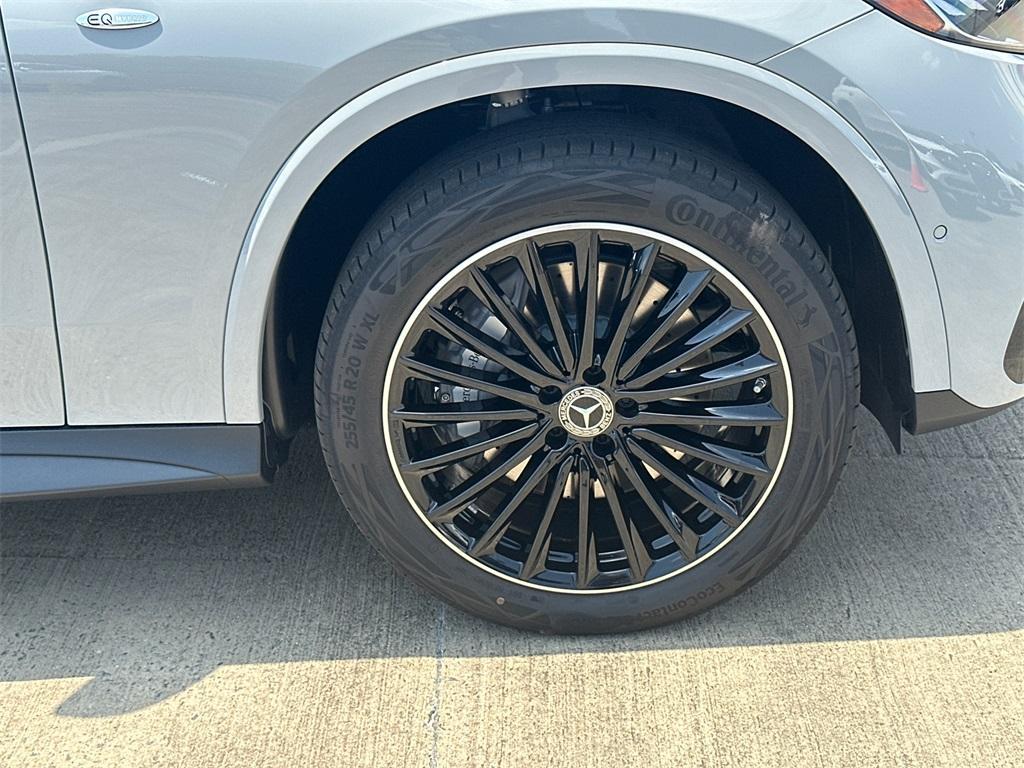 new 2025 Mercedes-Benz GLC 350e car, priced at $73,830