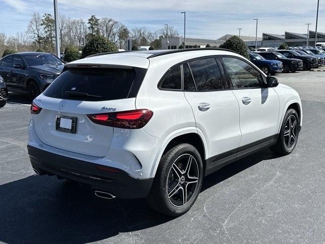 new 2024 Mercedes-Benz GLA 250 car, priced at $53,210