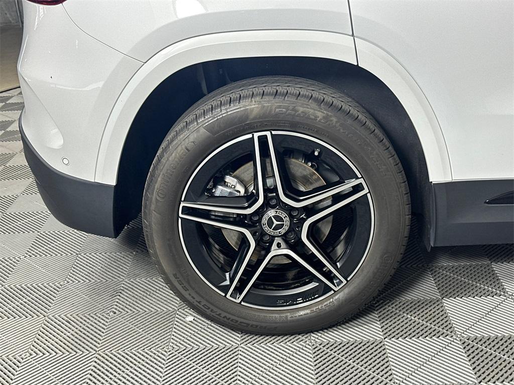 used 2024 Mercedes-Benz GLA 250 car, priced at $39,277