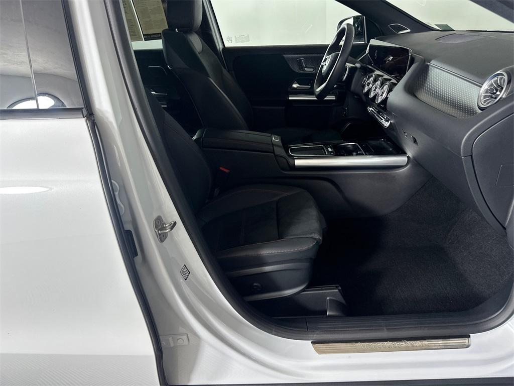 used 2024 Mercedes-Benz GLA 250 car, priced at $39,277