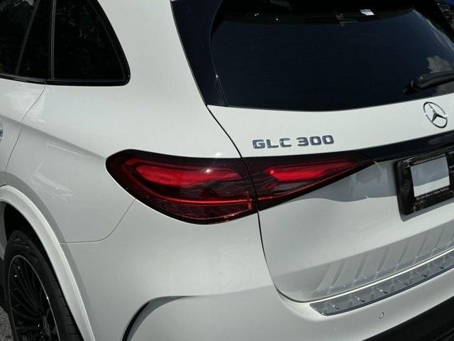 new 2024 Mercedes-Benz GLC 300 car, priced at $59,930