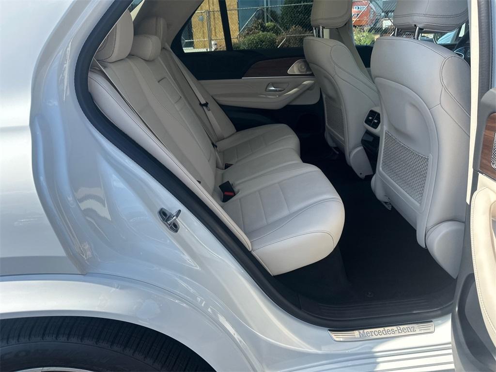new 2026 Mercedes-Benz GLE 450 car, priced at $78,595
