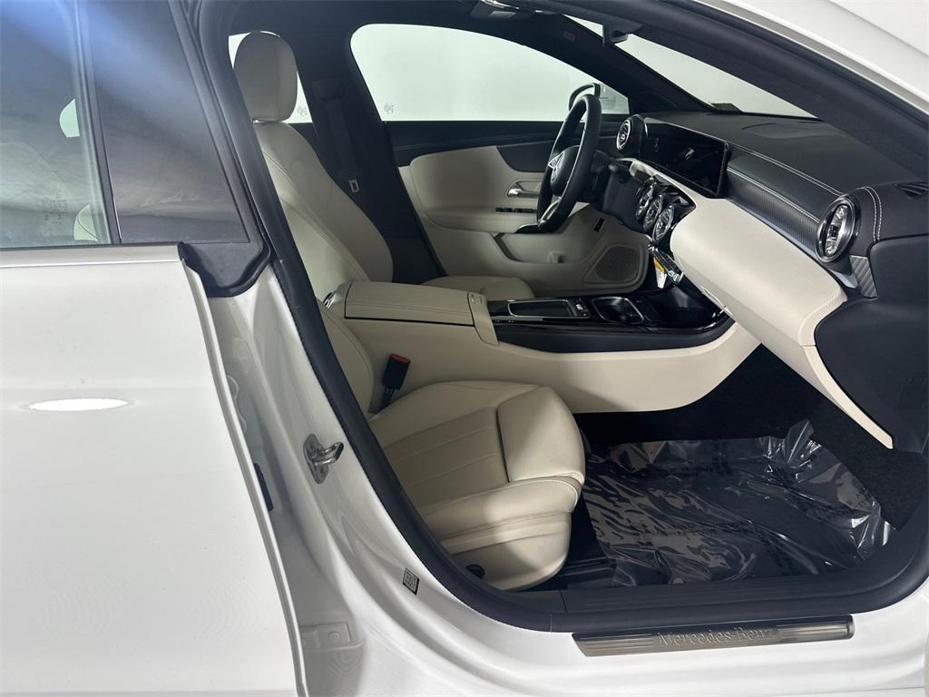 new 2025 Mercedes-Benz CLA 250 car, priced at $45,745