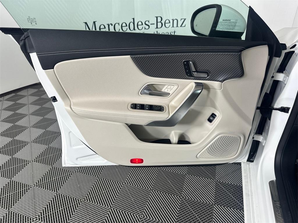 new 2025 Mercedes-Benz CLA 250 car, priced at $45,745