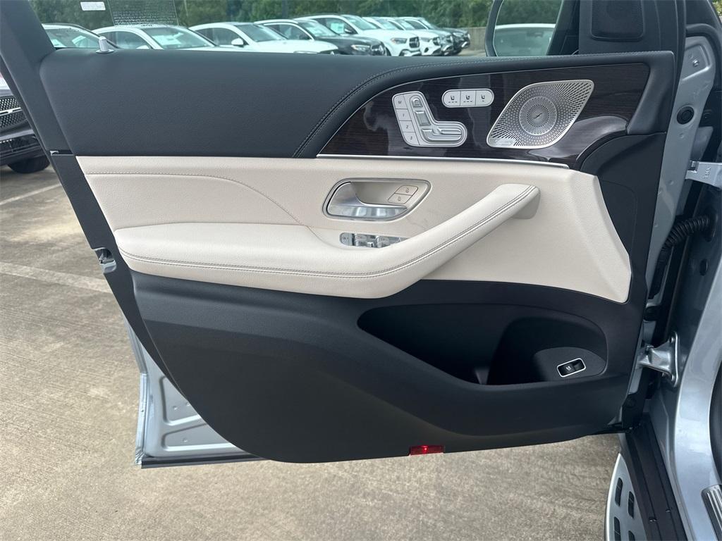 new 2026 Mercedes-Benz GLE 450 car, priced at $83,455