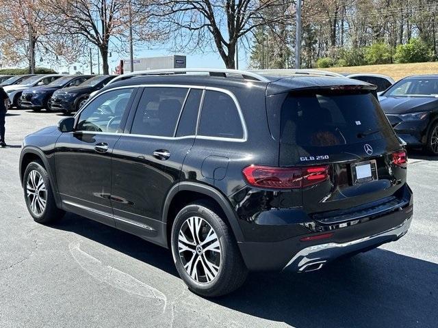 new 2024 Mercedes-Benz GLB 250 car, priced at $53,215