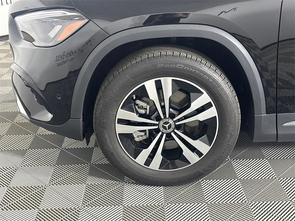used 2025 Mercedes-Benz GLA 250 car, priced at $43,844