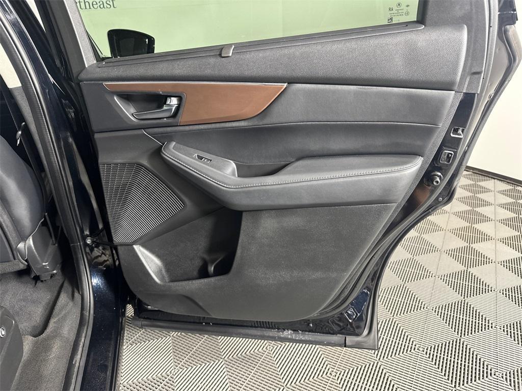 used 2022 Acura MDX car, priced at $29,997