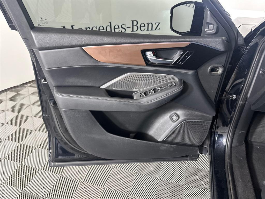 used 2022 Acura MDX car, priced at $29,997