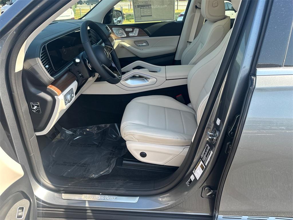new 2026 Mercedes-Benz GLE 450 car, priced at $83,065