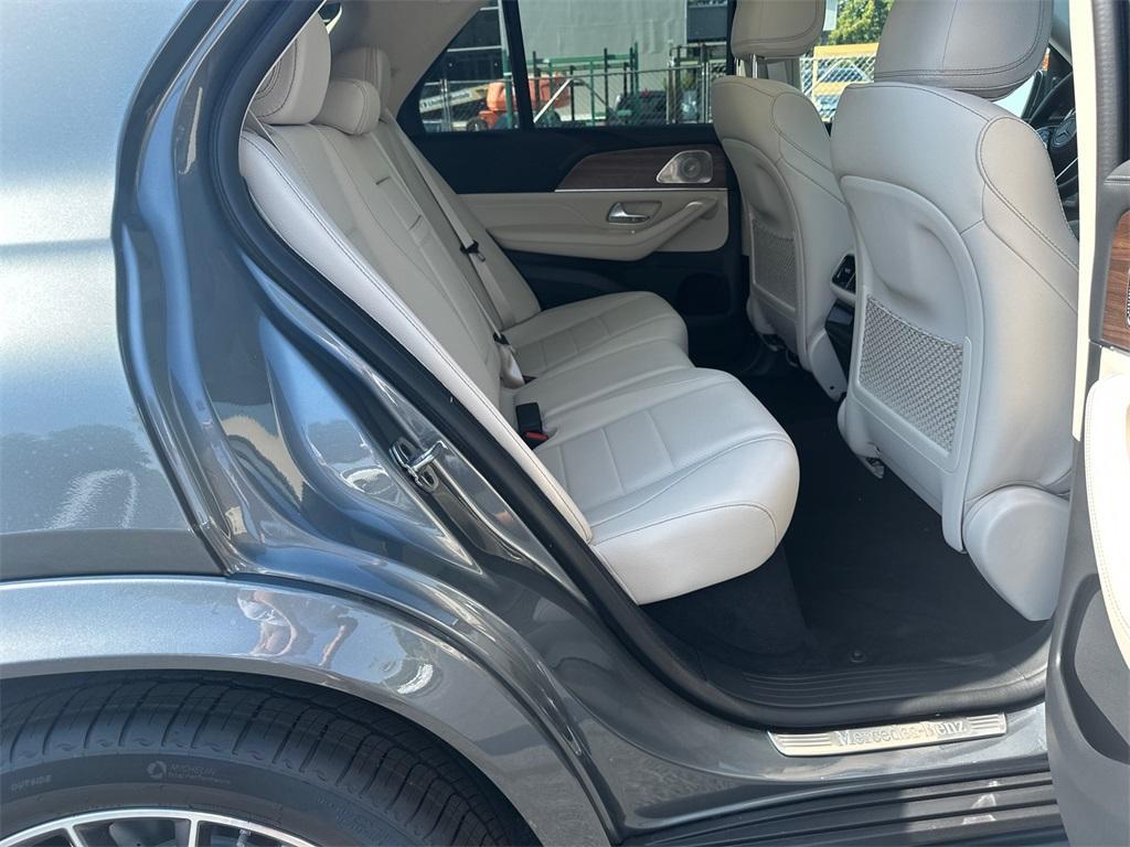 new 2026 Mercedes-Benz GLE 450 car, priced at $83,065