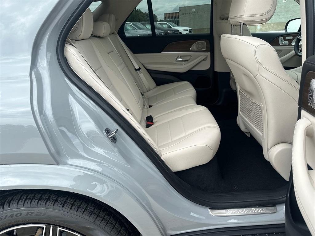 new 2025 Mercedes-Benz GLE 350 car, priced at $78,025
