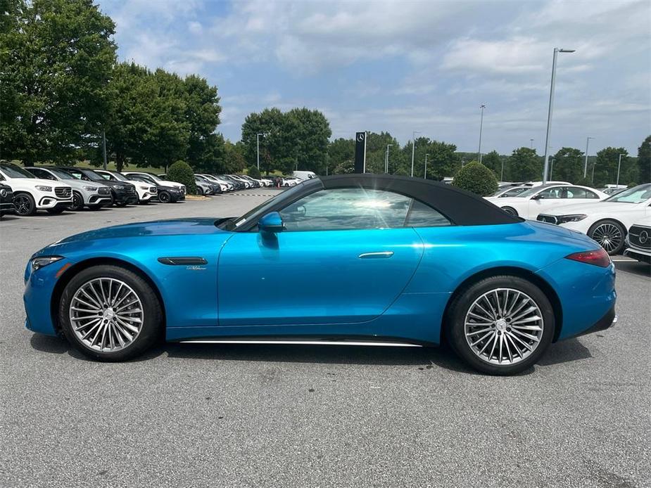 new 2023 Mercedes-Benz AMG SL 43 car, priced at $116,085