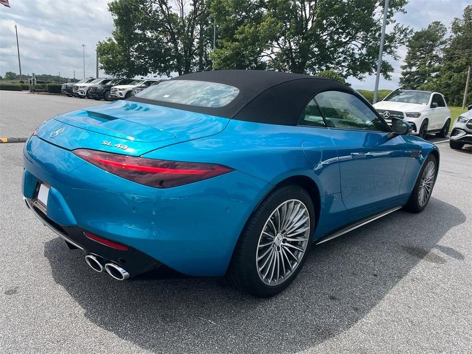 new 2023 Mercedes-Benz AMG SL 43 car, priced at $116,085