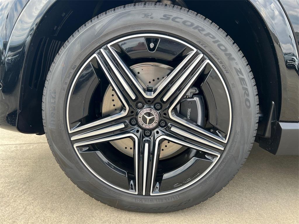 new 2026 Mercedes-Benz GLE 450 car, priced at $83,065