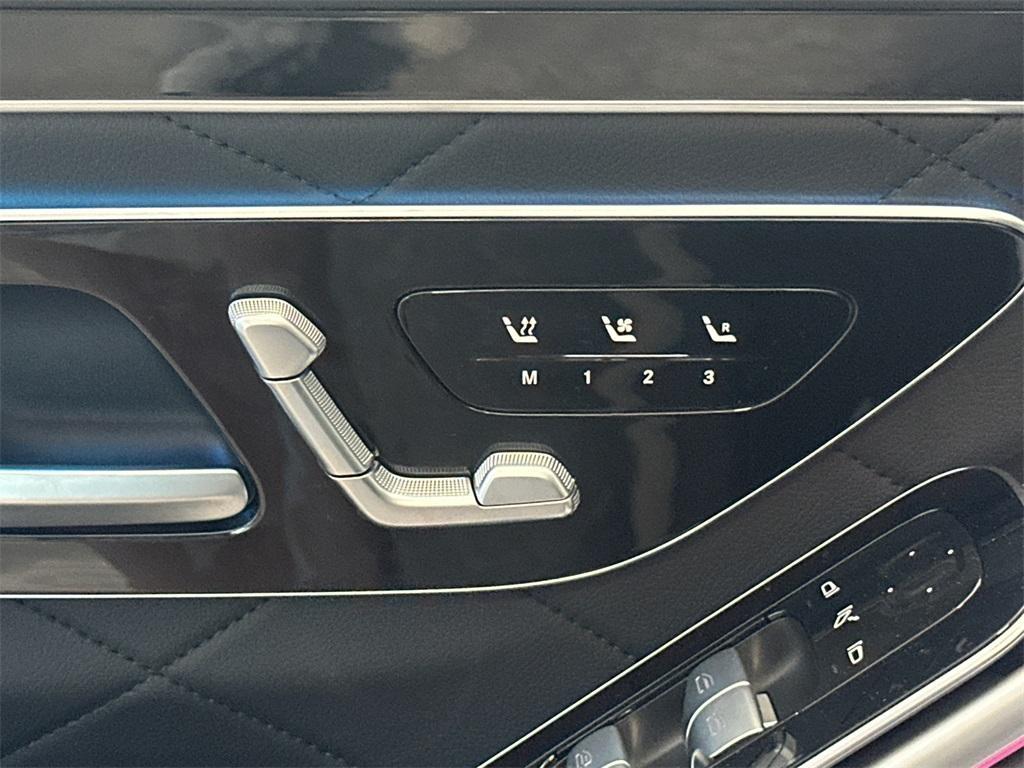 new 2025 Mercedes-Benz S-Class car, priced at $138,885