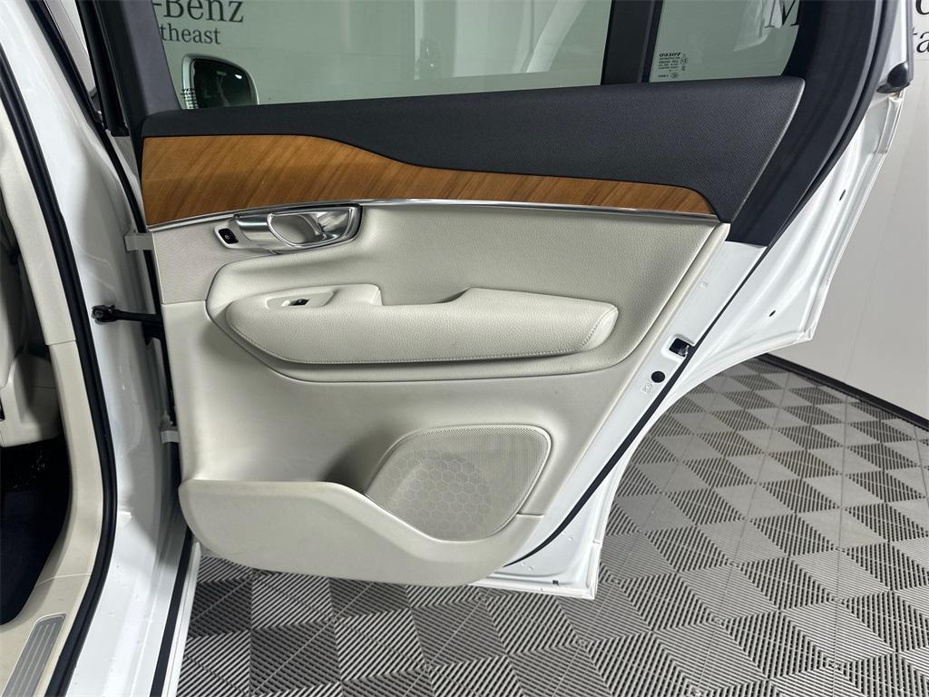 used 2021 Volvo XC90 Recharge Plug-In Hybrid car, priced at $36,976