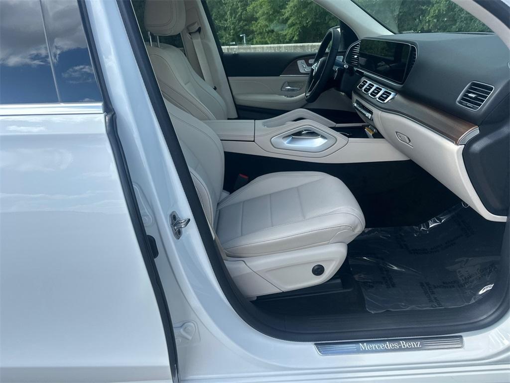 new 2025 Mercedes-Benz GLE 350 car, priced at $70,965