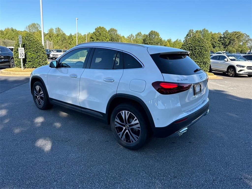 new 2025 Mercedes-Benz GLA 250 car, priced at $49,395