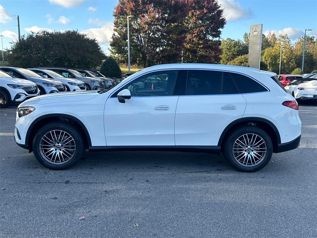 new 2025 Mercedes-Benz GLC 300 car, priced at $51,385