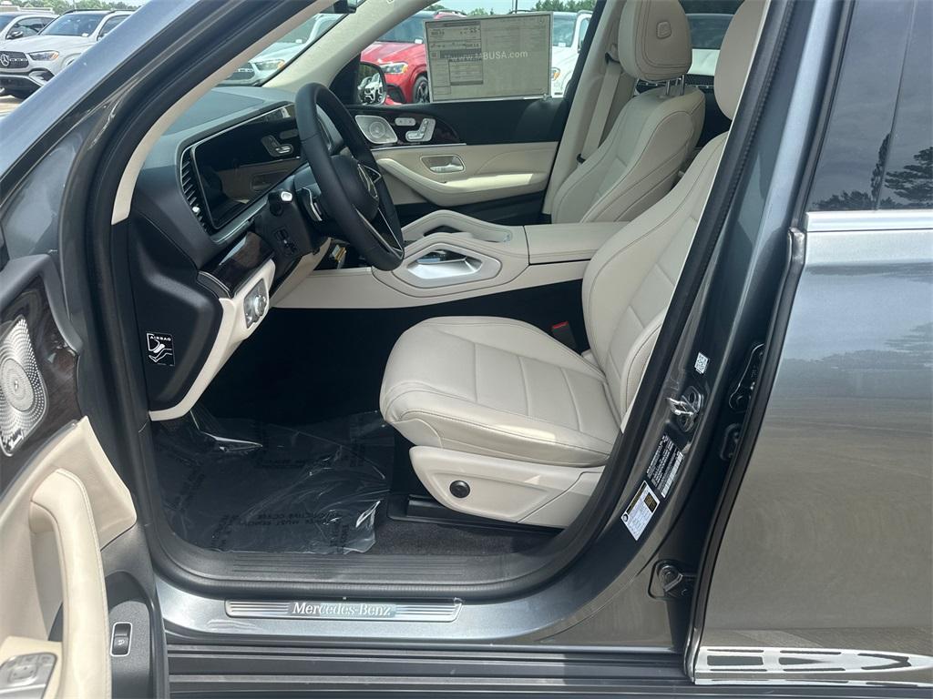 new 2025 Mercedes-Benz GLE 350 car, priced at $71,725