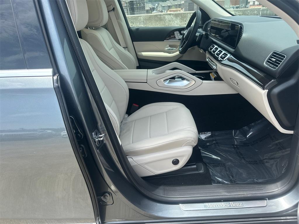 new 2025 Mercedes-Benz GLE 350 car, priced at $71,725
