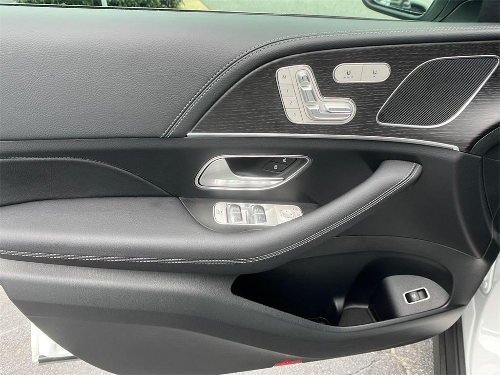 used 2025 Mercedes-Benz GLE 350 car, priced at $63,131