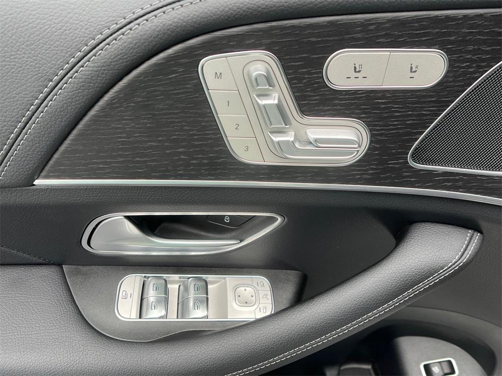 used 2025 Mercedes-Benz GLE 350 car, priced at $63,131
