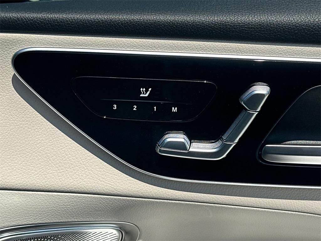 new 2025 Mercedes-Benz GLC 350e car, priced at $66,105