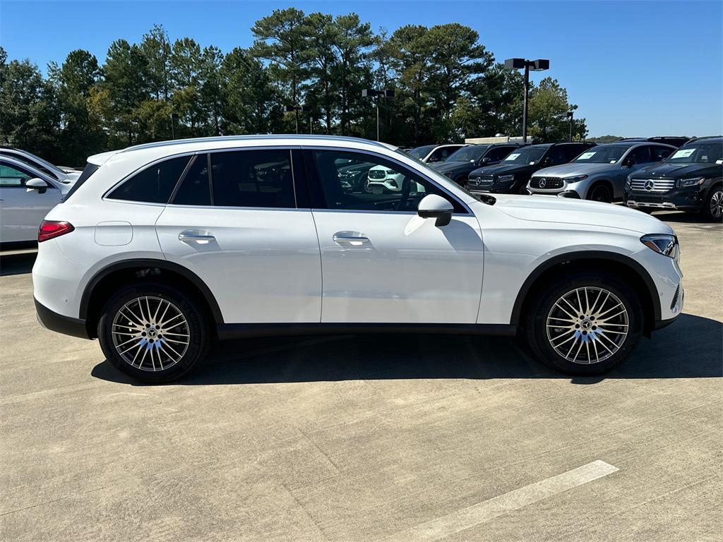 new 2025 Mercedes-Benz GLC 300 car, priced at $51,385