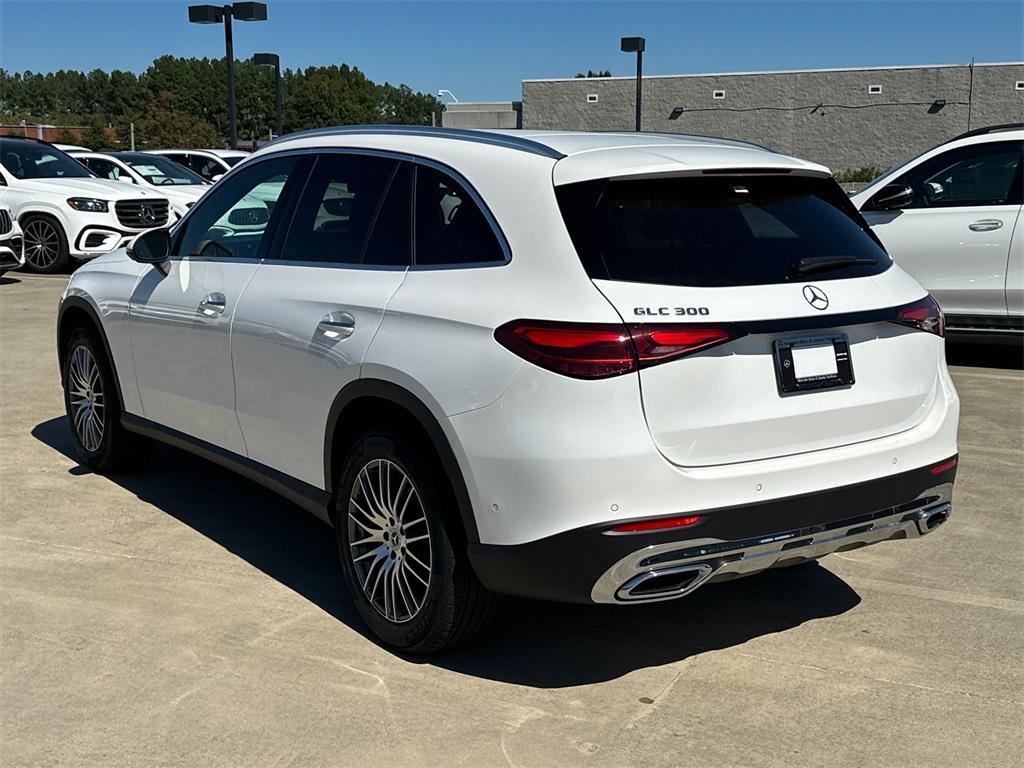 new 2025 Mercedes-Benz GLC 300 car, priced at $51,385