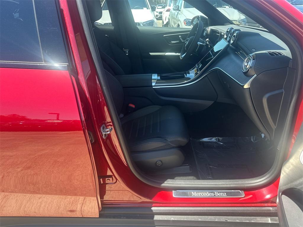 new 2025 Mercedes-Benz GLC 300 car, priced at $63,045
