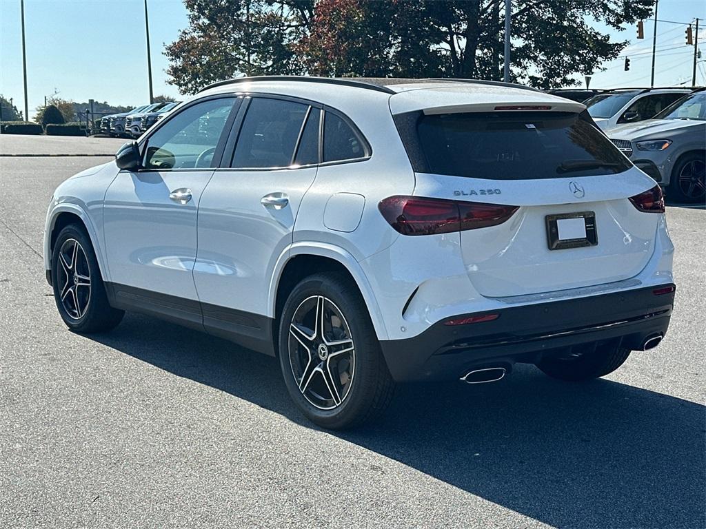 new 2025 Mercedes-Benz GLA 250 car, priced at $52,390