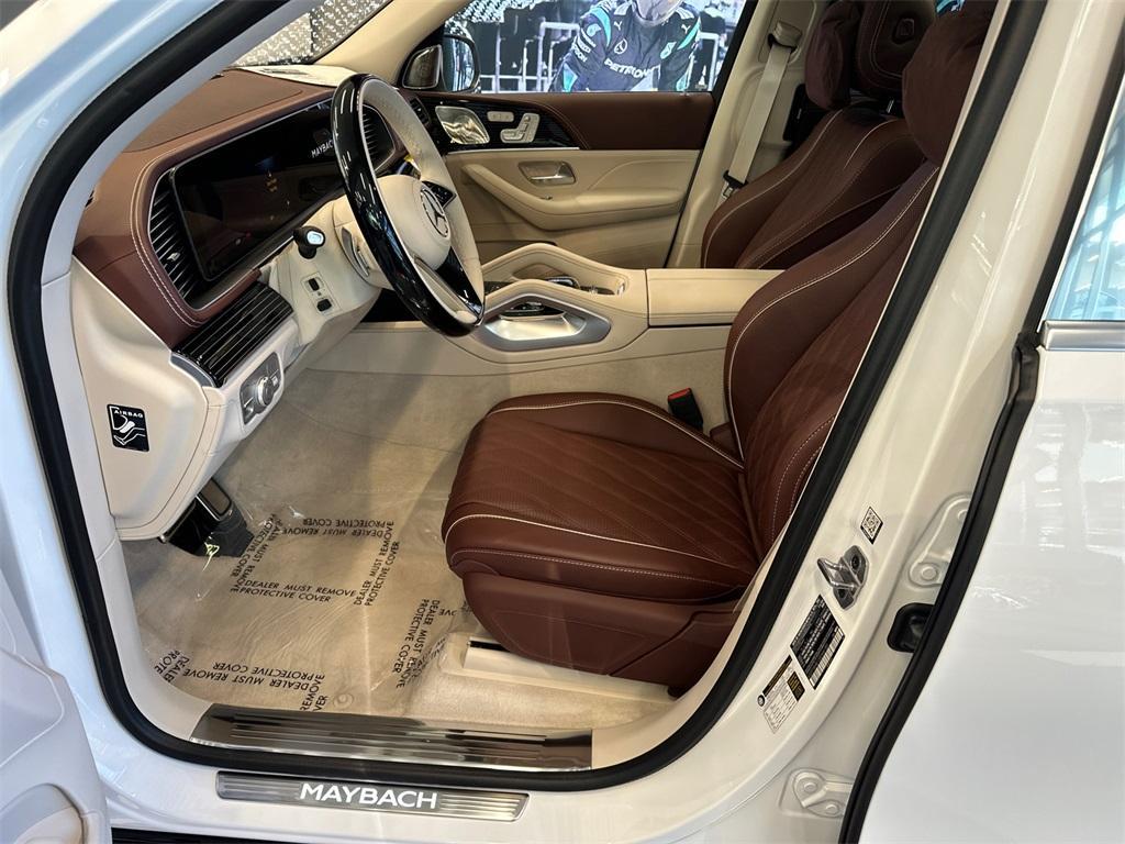 new 2025 Mercedes-Benz Maybach GLS 600 car, priced at $192,460