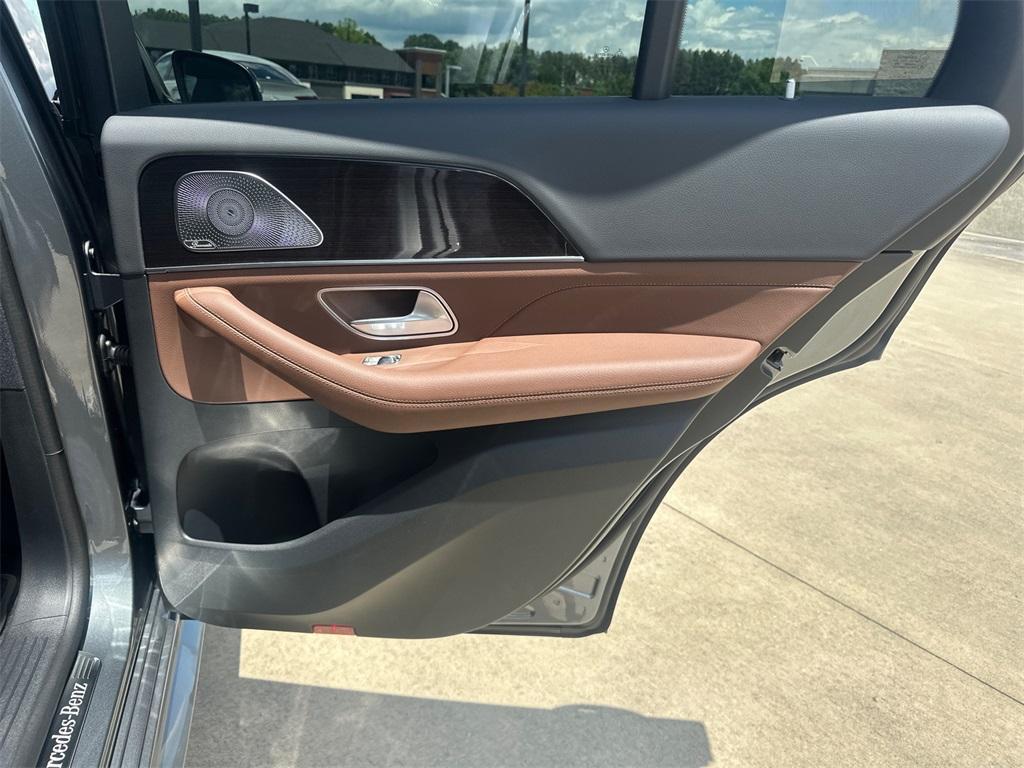 new 2025 Mercedes-Benz GLE 450e car, priced at $83,295