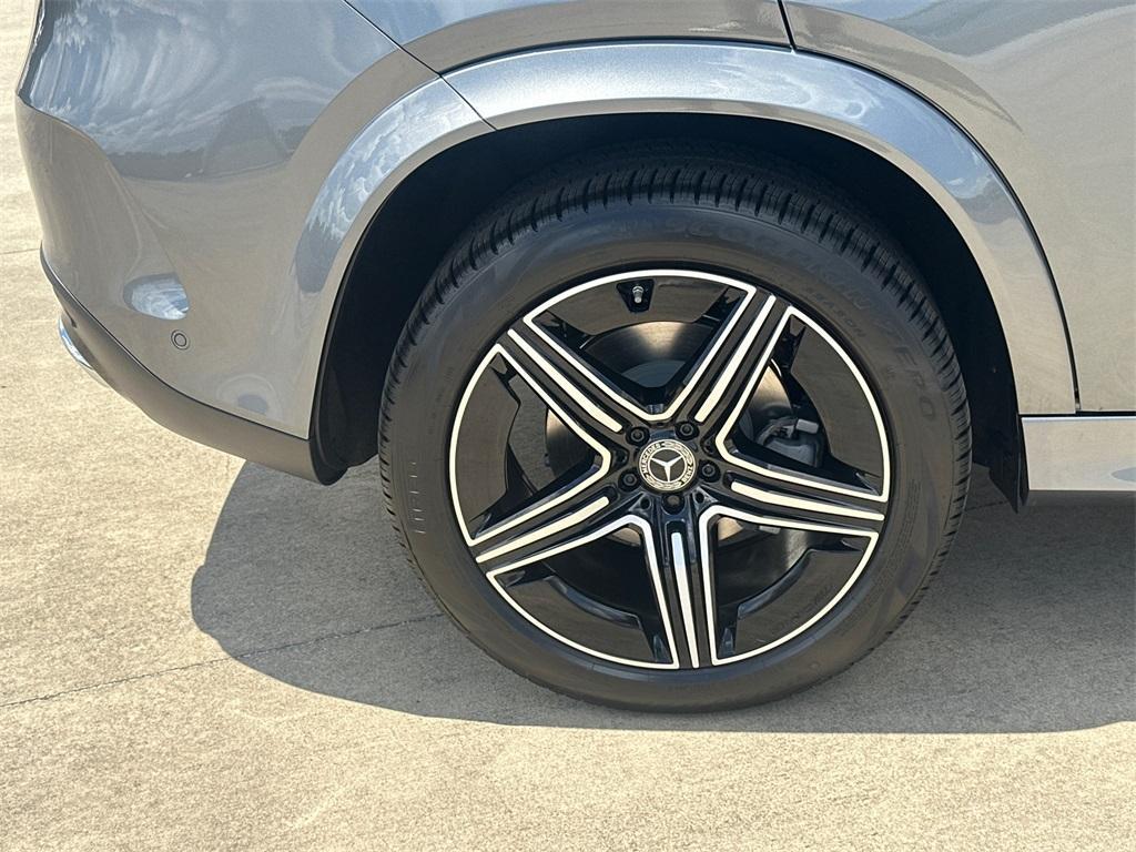 new 2025 Mercedes-Benz GLE 450e car, priced at $83,295