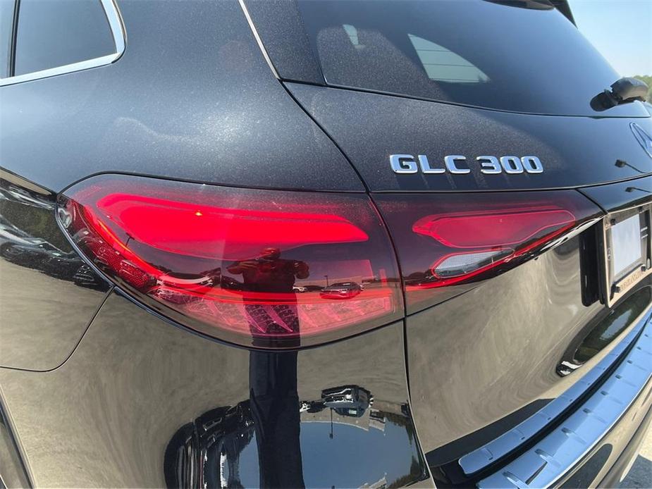 new 2024 Mercedes-Benz GLC 300 car, priced at $58,615