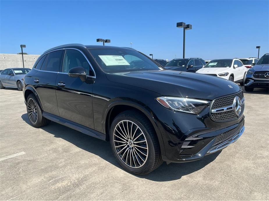 new 2024 Mercedes-Benz GLC 300 car, priced at $58,615