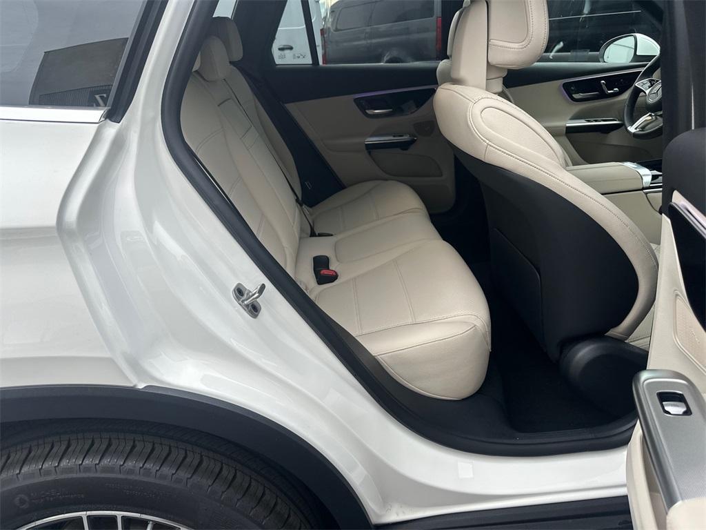 new 2025 Mercedes-Benz GLC 300 car, priced at $54,985