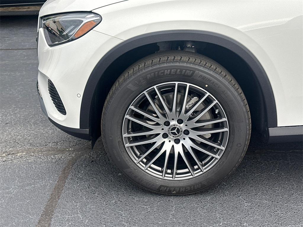 new 2025 Mercedes-Benz GLC 300 car, priced at $54,985