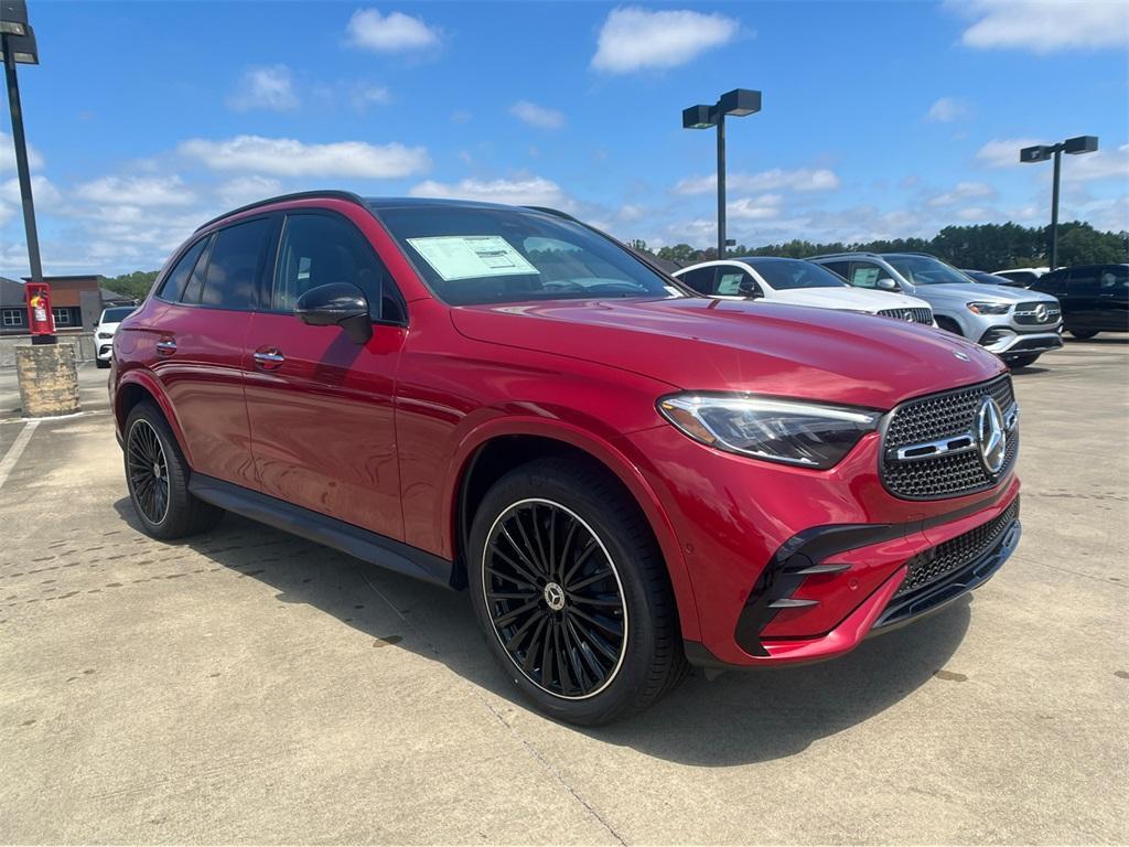 new 2025 Mercedes-Benz GLC 300 car, priced at $62,310